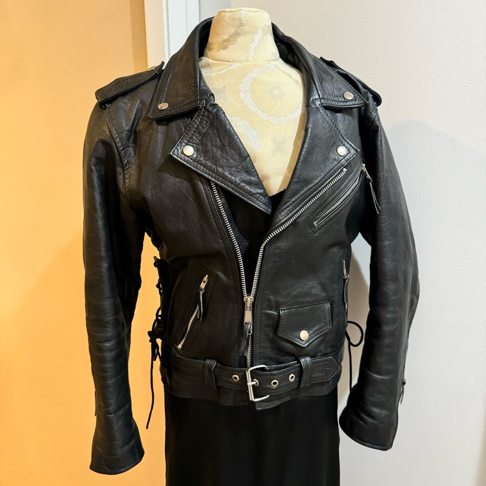 Leather Vtg. Motorcycle Jacket Heavy Black Belted  Lined Zip Snap S Oversized
